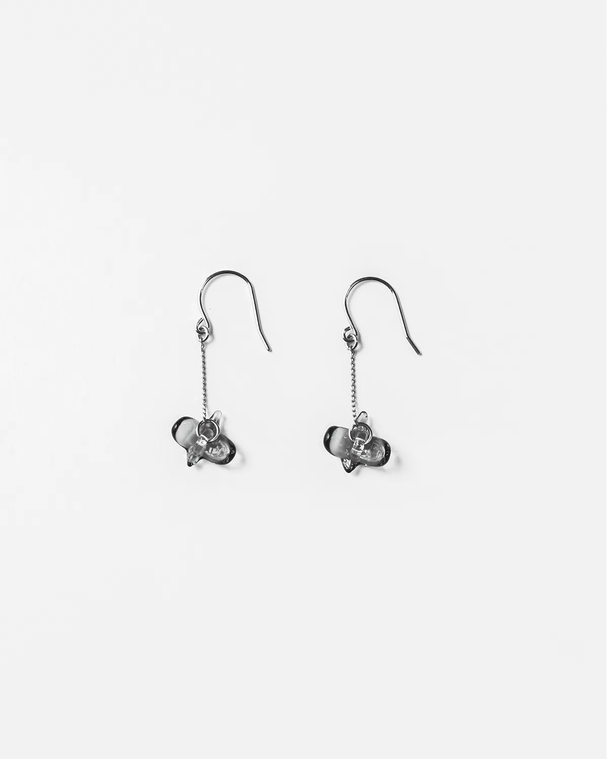 ピアス リンゴ1